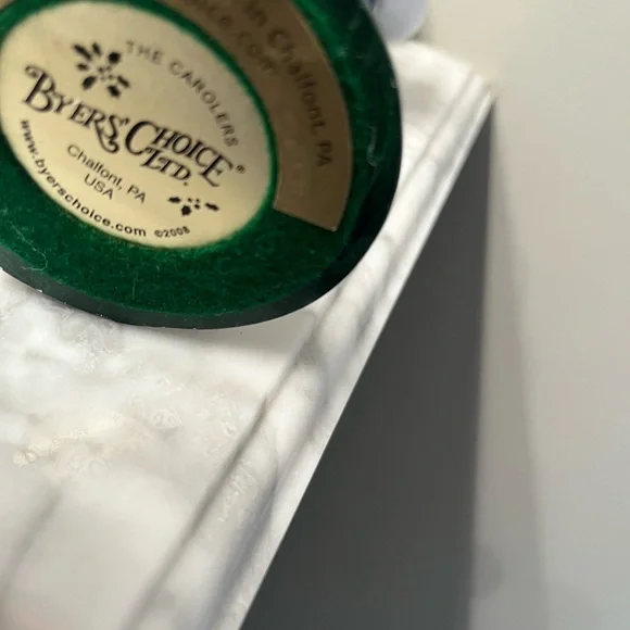 Byers Choice Carolers Easter boy 2008 & girl 2009.  Great condition. - Picture 2 of 10